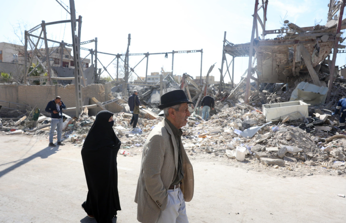 L'Iran esclude negoziati con gli Stati Uniti: 101 persone disperse nell'attacco ad un sottomarino  al largo dello Sri Lanka