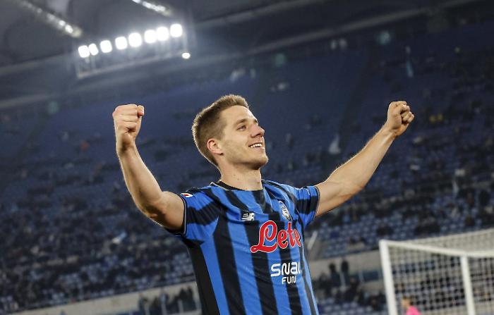 Tra Lazio e Atalanta finisce 2 a 2 nel deserto dell'Olimpico: per la finale c'&egrave; ancora da sudare