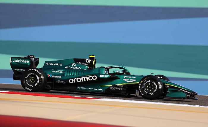 La Aston Martin &egrave; letteralmente inguidabilee Alonso e Stroll rischiano danni alle mani 