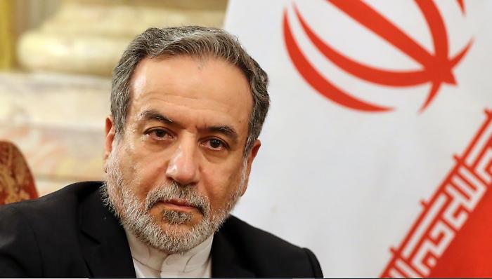 Araghchi: &laquo;Gli Stati Uniti si pentiranno amaramente&raquo; dopo l'affondamento della fregata iraniana Dena