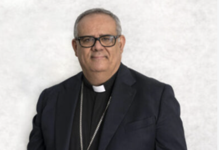 Casa don Puglisi e il pulmino vandalizzato, la solidariet&agrave; del vescovo Rumeo