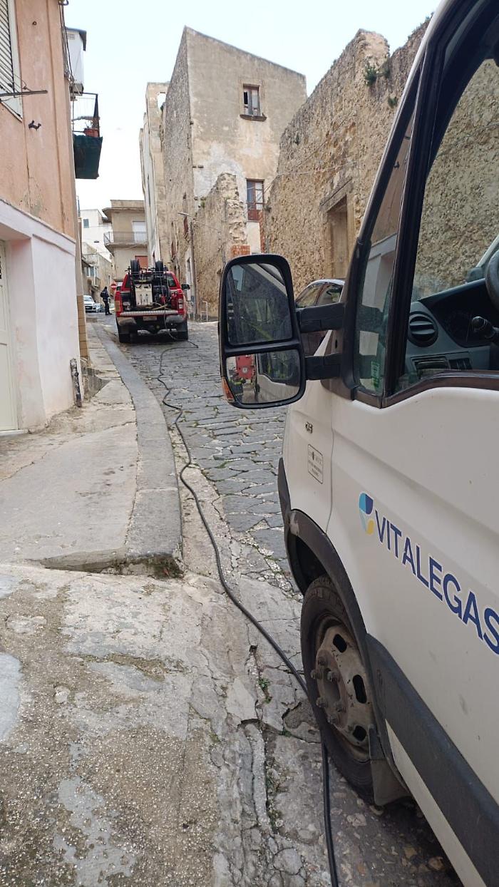 Paura a San Michele: fuga di gas durante i lavori, evacuata la scuola Loreto