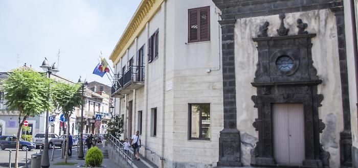 San Giovanni La Punta, lite al bar tra amministratori: il sindaco Bellia condanna il "clima esasperato"