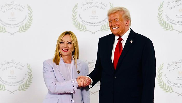 &laquo;Giorgia Meloni cerca sempre di aiutare&raquo;, cos&igrave; l'elogio di Trump si &egrave; trasformato in una trappola politica per la premier