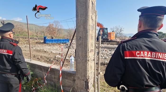 Dopo oltre quarant&rsquo;anni demolito l&rsquo;ecomostro di Murazzorotto a Randazzo