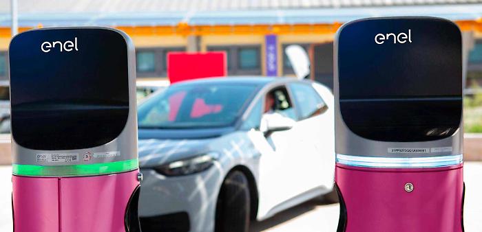 Auto elettrica in Sicilia, svolta PNRR: quante colonnine Enel sono gi&agrave; attive?