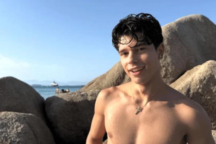 Il suicidio del tiktoker di 18 anni non convince la Procura: perch&eacute; i pm hanno sequestrato i telefoni e disposto l'autopsia