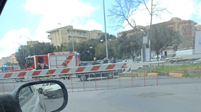 Ragusa, con l'auto dentro il passaggio a livello: &egrave; accaduto in via Paestum