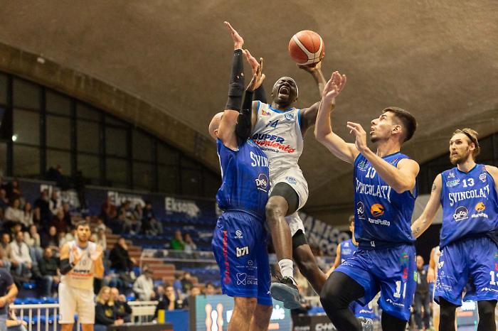 Sfida tra titani tra la Superconveniente Ragusa e la Viola Reggio Calabria