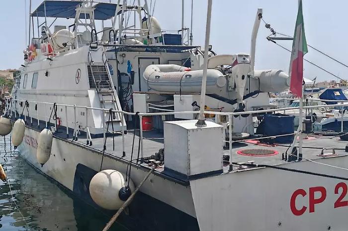 Naufraga una barca al largo di Lampedusa: disperso un bimbo della Sierra Leone 