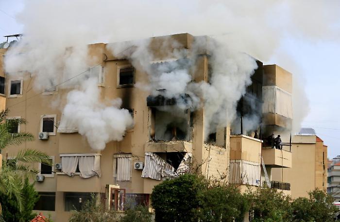 Notte di fuoco in Medio Oriente: attacchi incrociati da Beirut a Kabul, esplosioni a Dubai e colpita l'ambasciata Usa a Baghdad