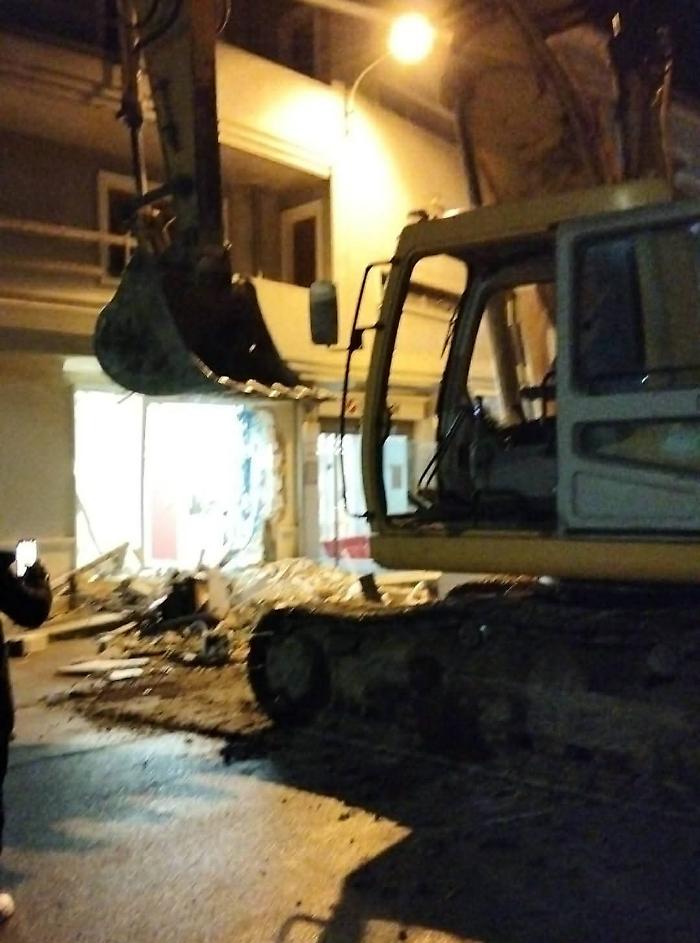 Assalto alla banca di Acate, il commando ha agito in maniera fulminea. Ecco il video