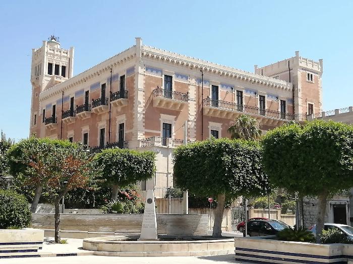 Comune di Ispica, i sindacati: "Basta promesse non mantenute"