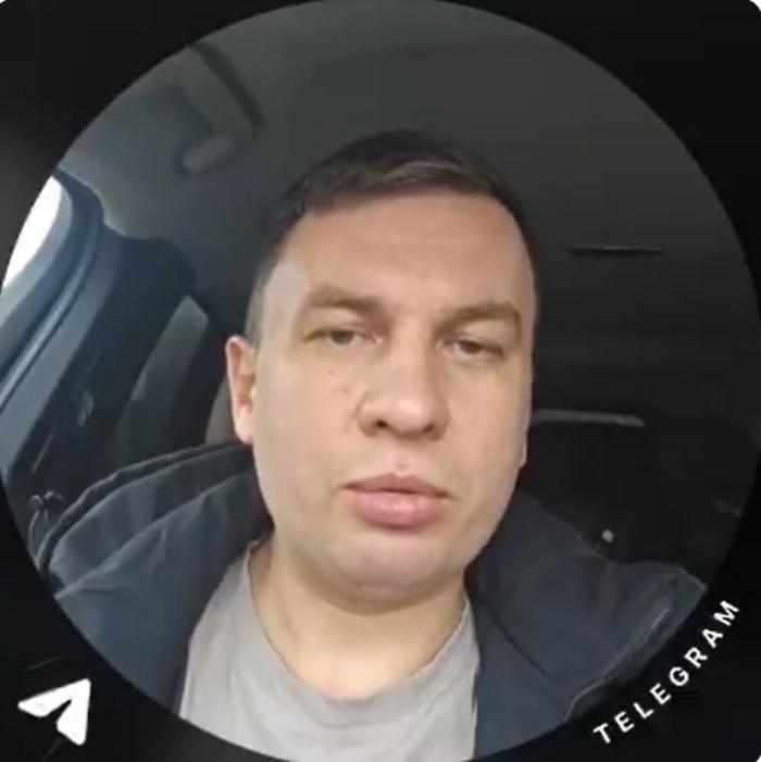 Cosa sta accadendo nella Russia di Putin? Il caso di Ilya Remeslo, il blogger finito in manicomio dopo avere criticato Vladimir 