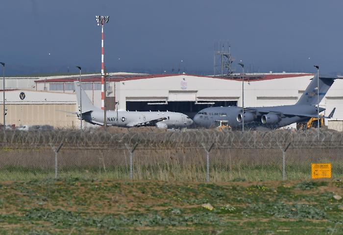 Se l'Iran ha lanciato un attacco sulla base di Diego Garcia anche Sigonella e il Muos di Niscemi sono nel raggio d'azione  dei missili: perch&eacute; cambia lo scenario