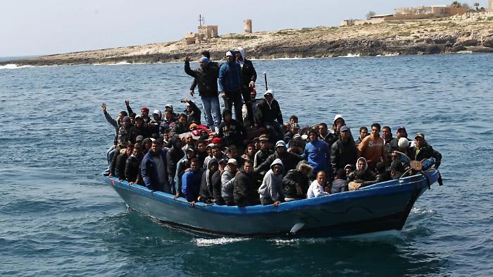 Ragusa, concerto straordinario: gli strumenti costruiti con il legno dei barconi