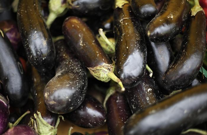 Ortofrutta, la tempesta perfetta dei prezzi: quando una melanzana diventa un indicatore macroeconomico