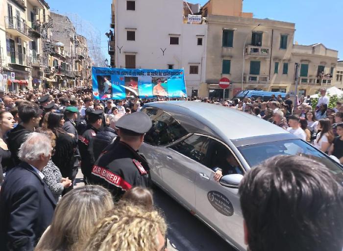 Minacce all'avvocato Sinatra al processo per la strage di Monreale: la solidariet&agrave; dei giuristi siciliani