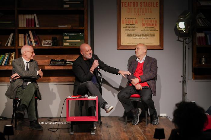 La bellezza calva: da d'Annunzio a Marinetti, il ritorno della tradizione provocatoria tra Guerri e  Sylos Labin