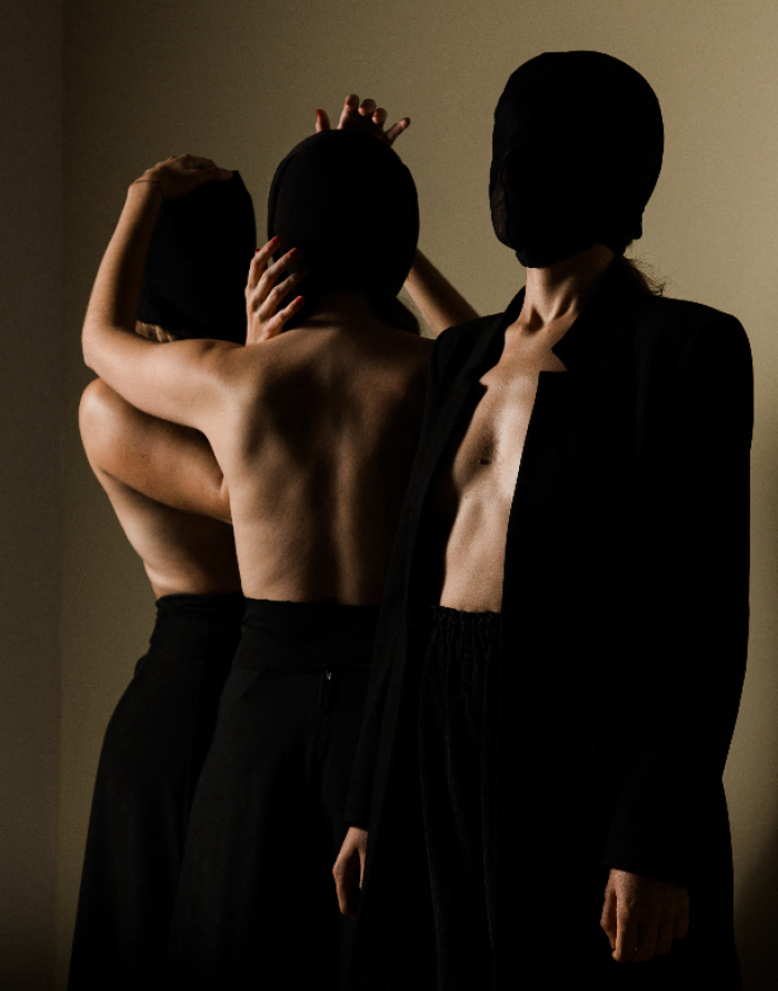 Un&rsquo;immagine simbolo del collettivo Canta fino a dieci