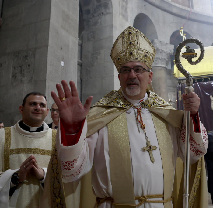 Il cardinale Pizzaballa bloccato al Santo Sepolcro: la polizia israeliana gli impedisce l'ingresso 