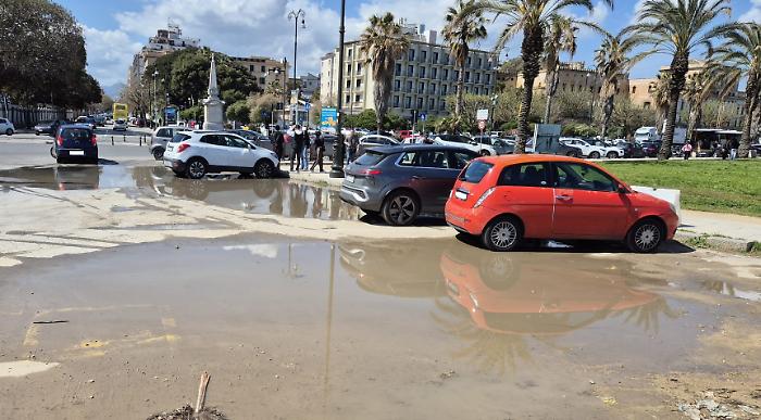 Palermo il Foro Italico allagato dopo le piogge