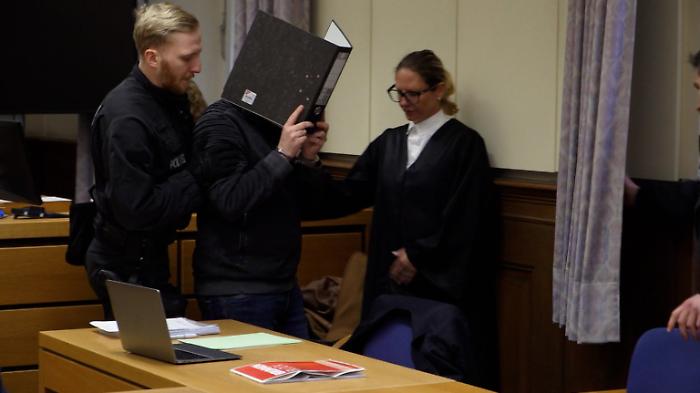 Chiede all'IA "come disfarsi di un cadavere", poi uccide (ma l'algoritmo lo aveva avvertito: &laquo;Fatti curare&raquo;). Orrore in Germania