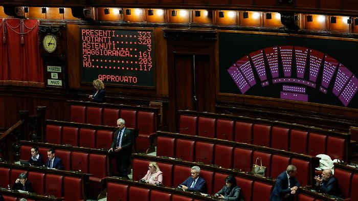 Bonus bollette e misure urgenti: il decreto approvato alla Camera passa al Senato