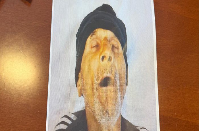 Morto in ospedale ma ancora senza un nome, la procura di Gela: &laquo;Chi lo conosce chiami il 113&raquo;