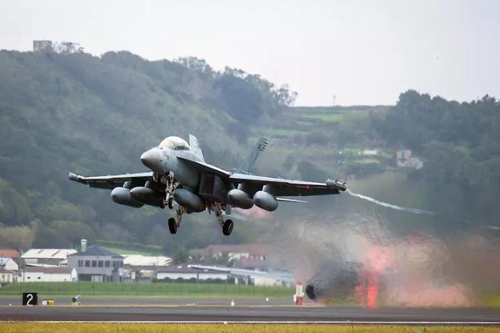 Secondo jet Usa precipita vicino allo Stretto di Hormuz: pilota dell'A-10 salvo