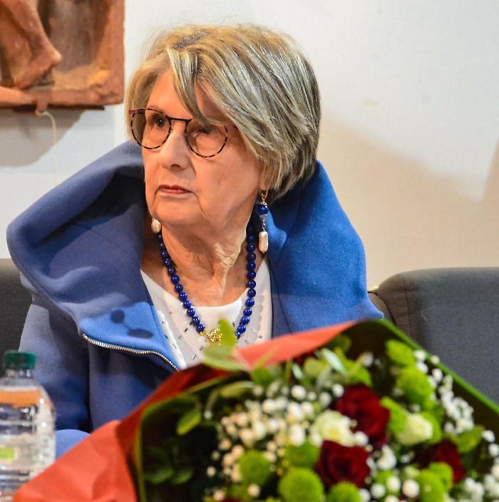 Ai piedi dell'orologio: racconti che fermano il tempo