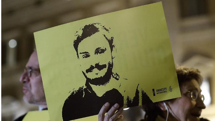 Docufilm su Giulio Regeni escluso dai fondi: bufera politica sul MiC