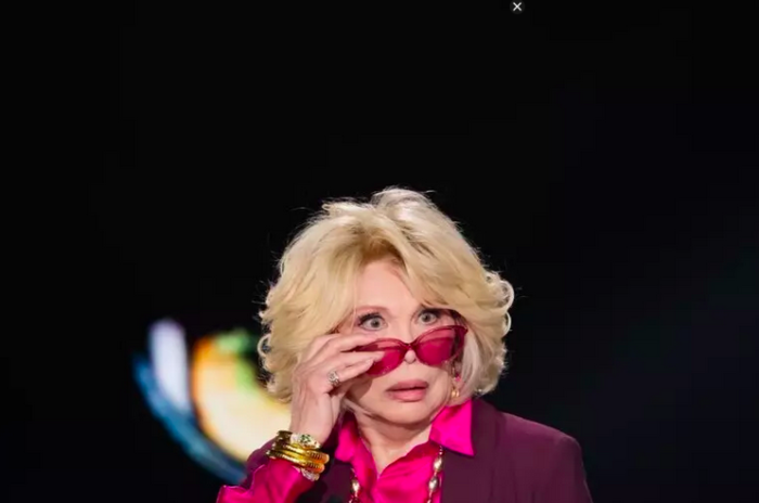 Amanda Lear: &laquo;Con Dal&iacute; niente sesso, era impotente. Bowie? Faceva un po' schifo&raquo;