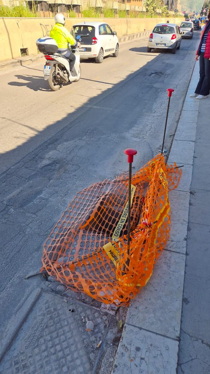 Palermo. Corso Re Ruggero