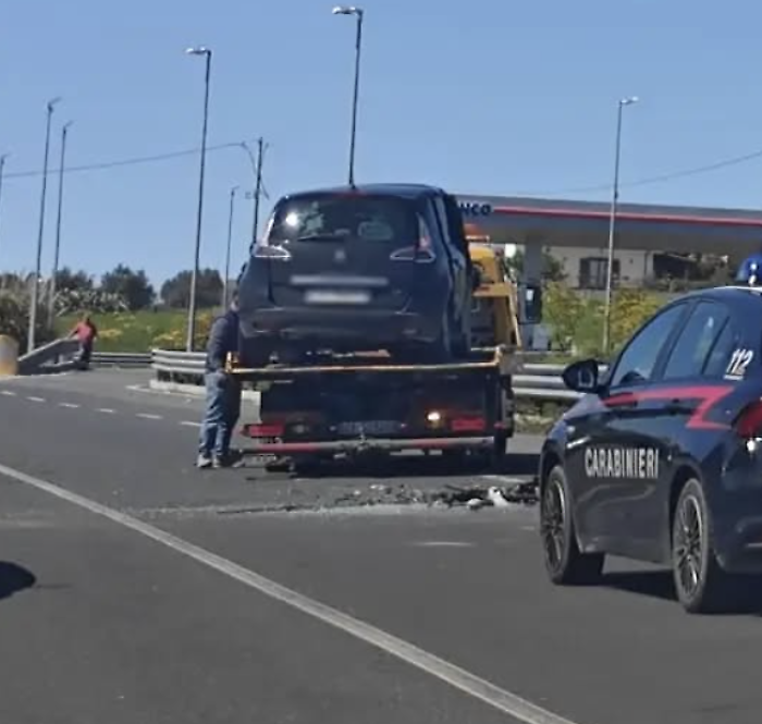 Scontro auto-furgone sulla Modica-Pozzallo, ci sono feriti