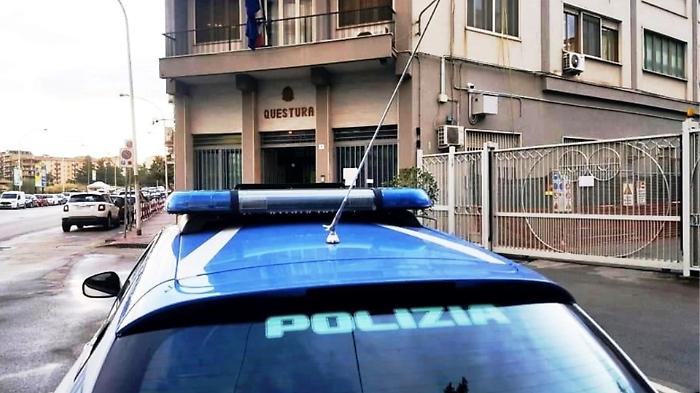 Aggredisce la ex incinta al settimo mese: arrestato 23enne