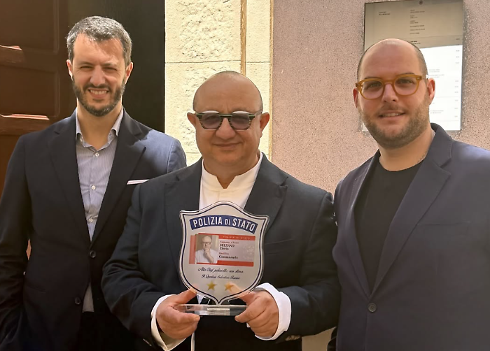 Ragusa, lo chef Ciccio Sultano realizza un sogno: "Da oggi un po' poliziotto"
