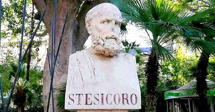 Villa Bellini busti marmorei di illustri personaggi storici, vandalizzati