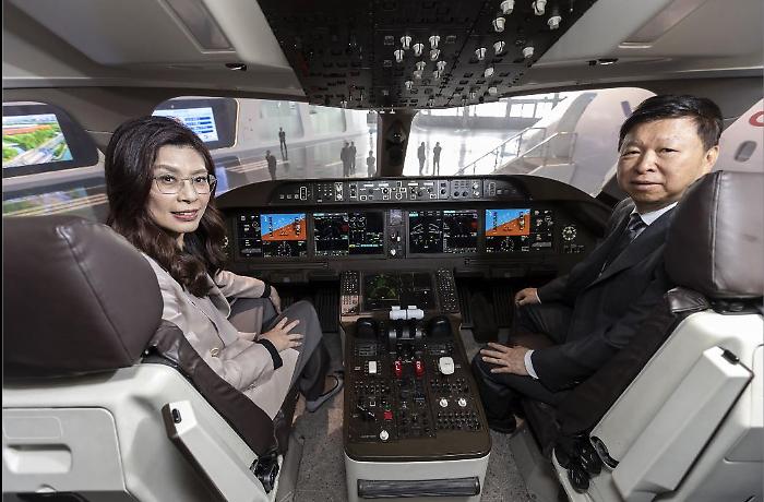 Xi incontra Cheng Li-wun a Pechino: appello a evitare la guerra, a Taiwan monta la polemica