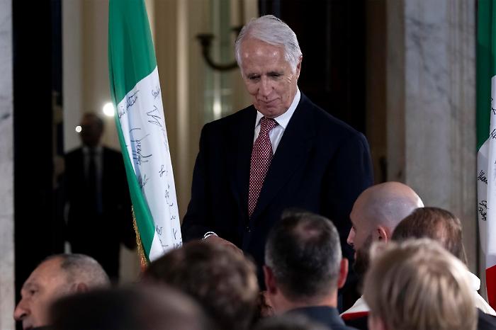 Sulle macerie della Nazionale, la Serie A spinge per Malag&ograve; alla Figc: chi &egrave; che spinge e chi &egrave; che frena 