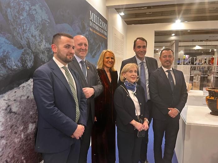  Al Vinitaly  la Sicilia presenta il binomio vincente tra archeologia e vino 