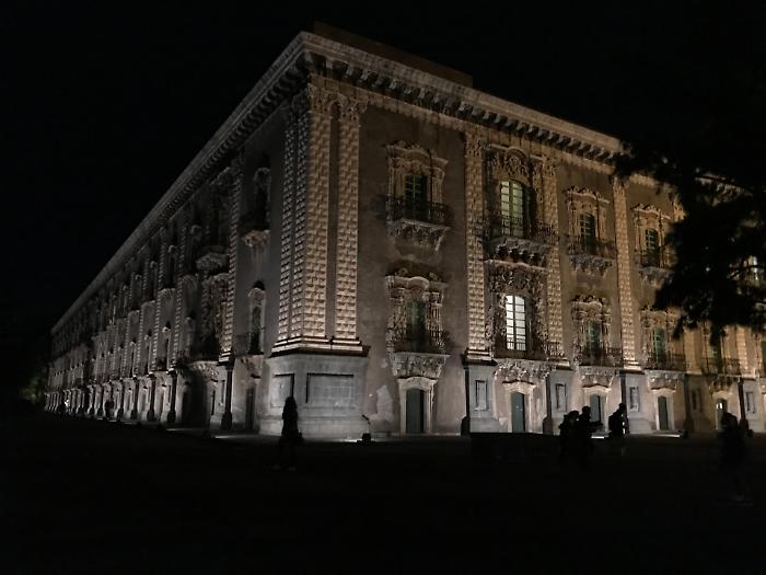 Notti barocche a Catania: luci, ombre e tesori del monastero, del museo e di Villa Cerami