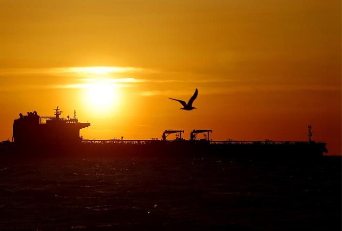 Stretto di Hormuz: oltre 20 navi commerciali in transito nelle ultime 24 ore