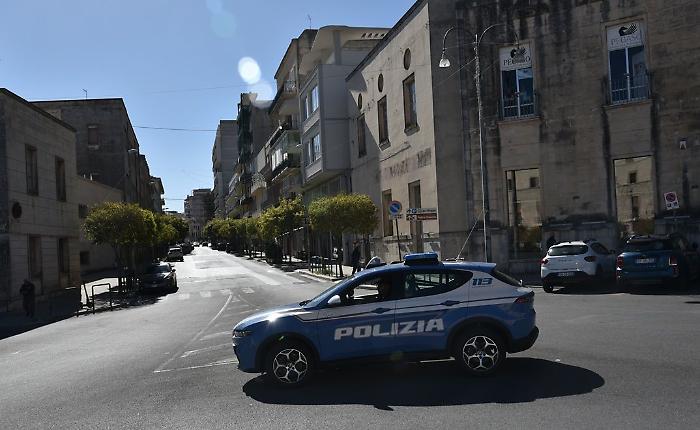 Ragusa, la polizia denuncia tre persone insofferenti ai controlli