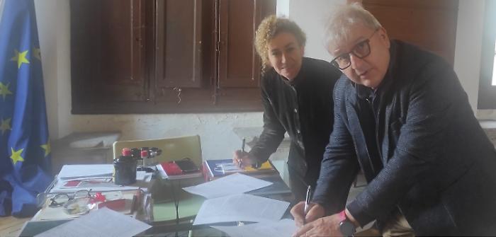 Un'opera del maestro modicano Franco Fratantonio donata al museo Belmonte Riso di Palermo