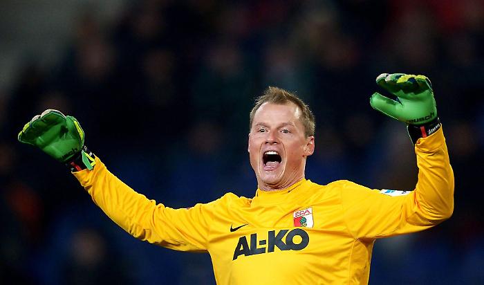 Travolto all'alba da un treno: &egrave; morto a 48 anni un ex portiere della Juventus