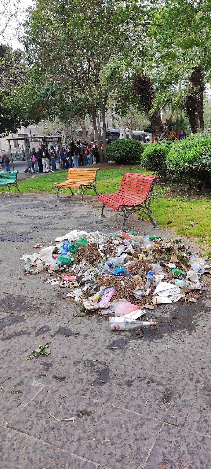 Catania piazza Santa Maria di Ges&ugrave;