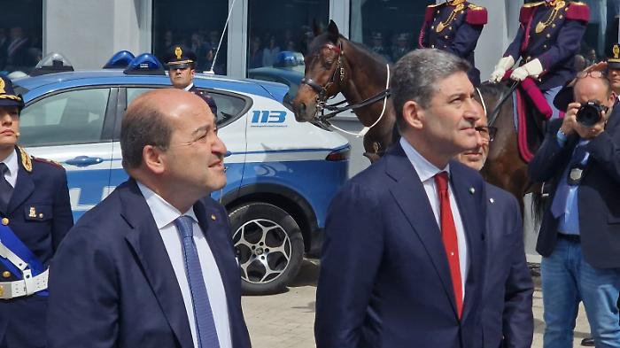 Nuova questura di Catania, il capo della polizia Parisi: &laquo;La nuova sede &egrave; un punto riferimento per tutti i cittadini&raquo;