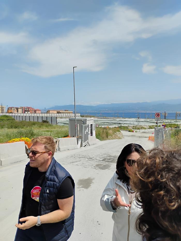 Allarme arsenico al villaggio Unrra: La Vardera chiede analisi indipendenti e stop ai tir