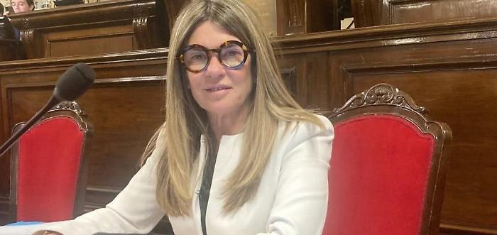 &laquo;Inefficienze e opacit&agrave;, da See Sicily alla Sicilia film commission: Schifani la rimuova&raquo;: M5s contro l'assessora Amata